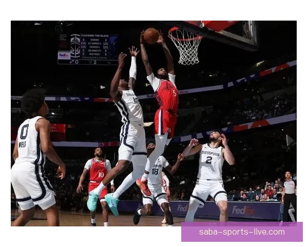 快船大胜猛龙横扫对手小卡砍27分马瑟林加兰合力高分